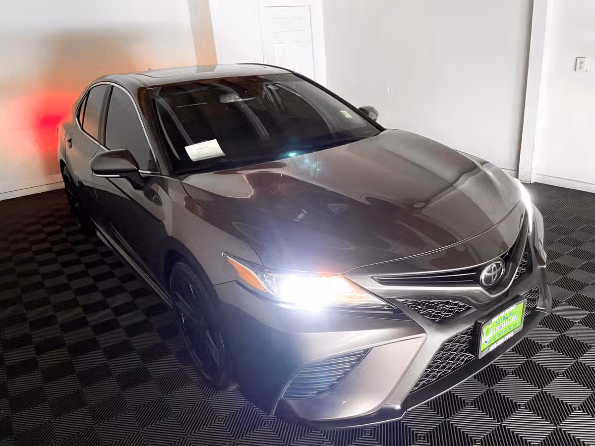 2019 Toyota Camry SE Image 29
