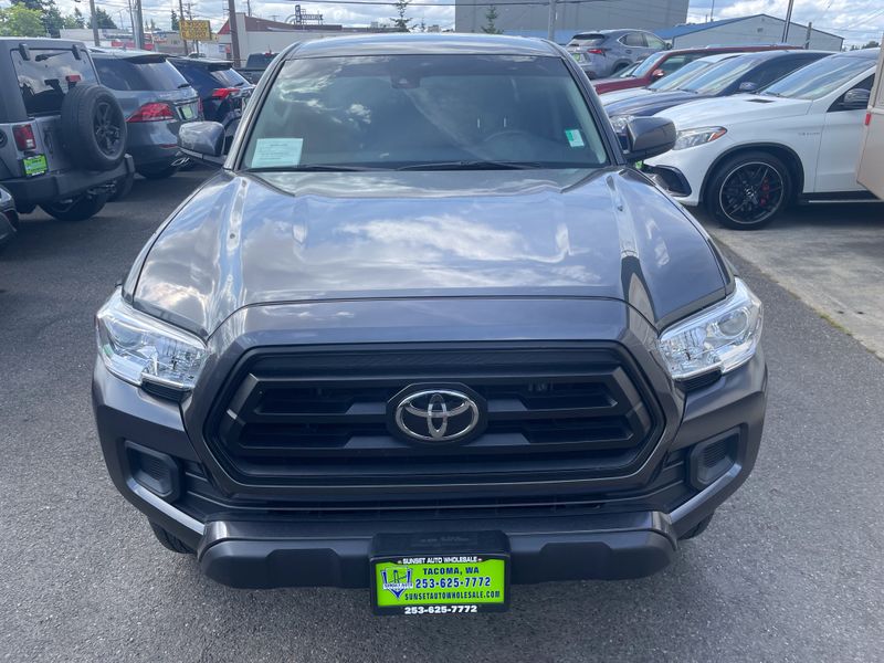 2022 Toyota Tacoma SR V6 photo 2