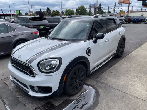 2017 MINI Countryman Cooper S Crossover Lower Image 1