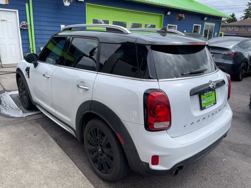 2017 MINI Countryman Cooper S Crossover Lower Image 2