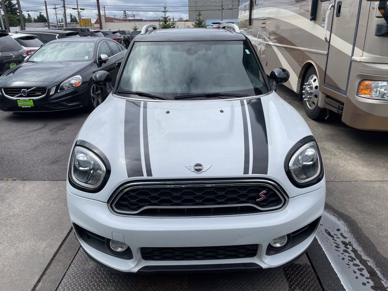 2017 Mini Countryman S photo 2