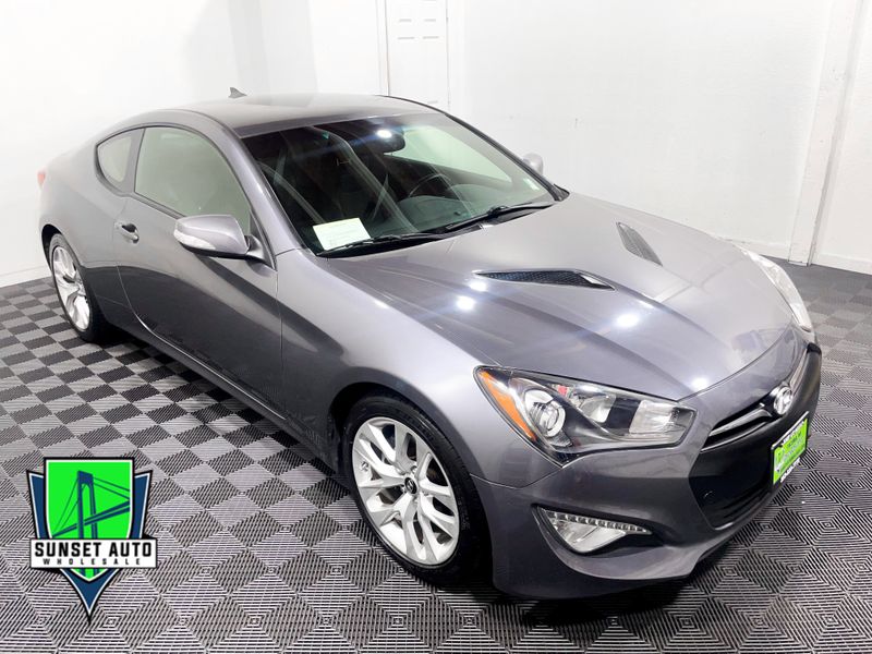 2016 Hyundai Genesis Coupe 3.8 Upper Image 1