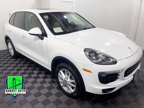 9621 - 2016 Porsche Cayenne Base