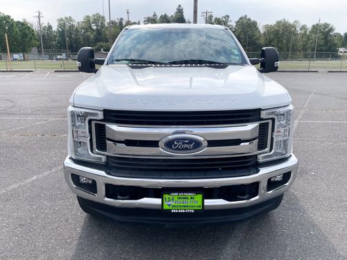 2019 Ford F-350 Super Duty XLT Crew Cab Lower Image 2