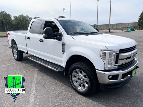 9627 - 2019 Ford F-350 Super Duty XLT Crew Cab