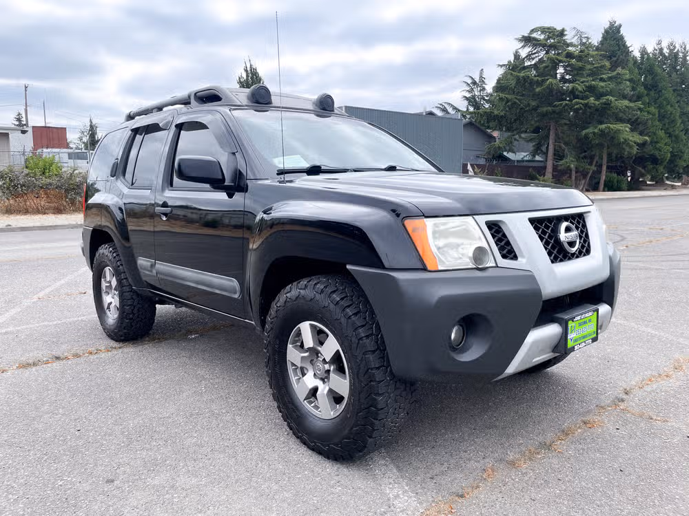 2011 Nissan Xterra Pro-4X Image 3