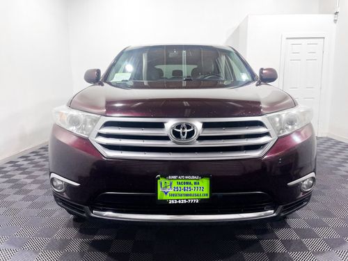 2011 Toyota Highlander Limited Lower Image 2