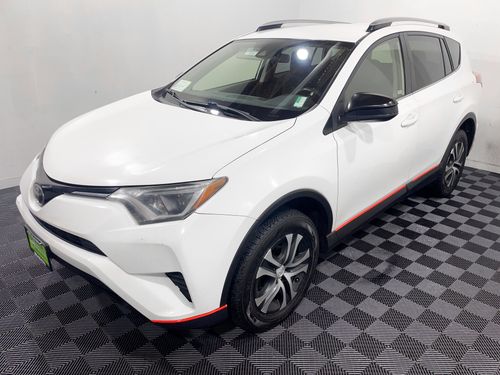 2018 Toyota RAV4 LE Lower Image 3