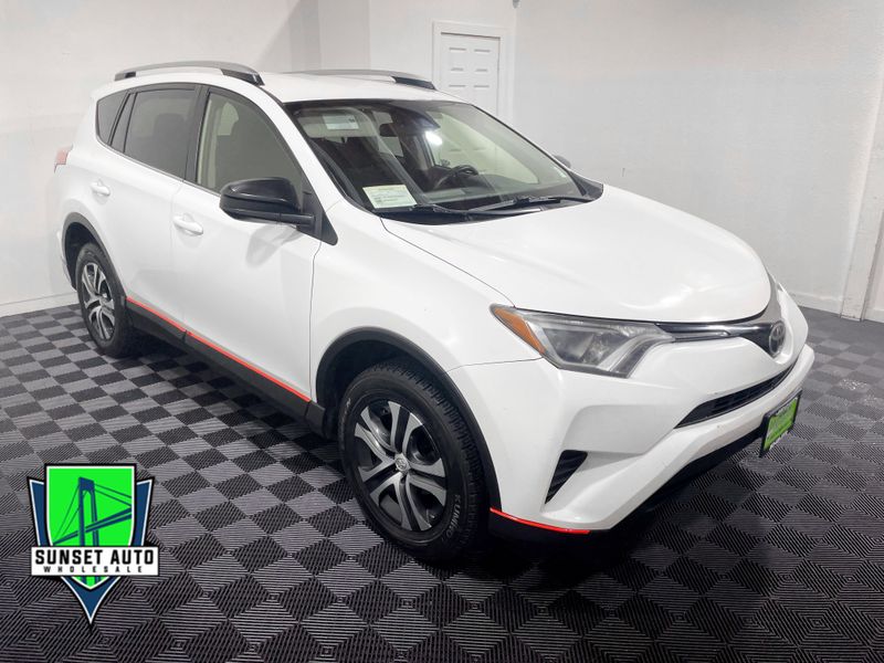 2018 Toyota RAV4 LE Upper Image 1