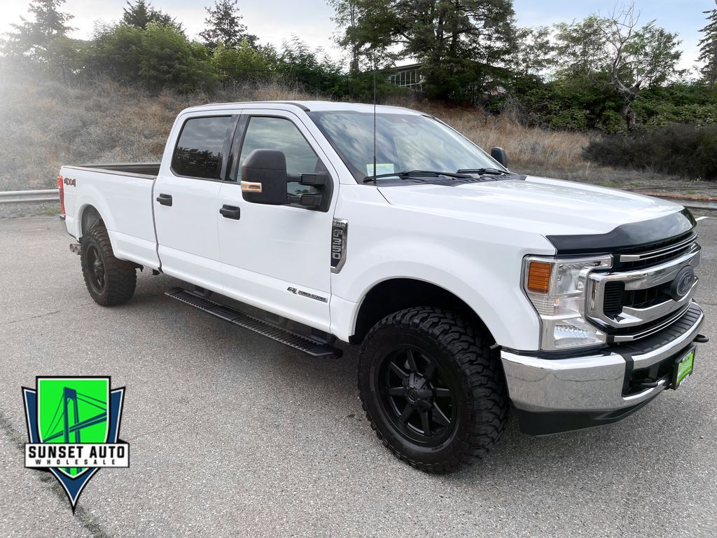 2022 Ford F-350 Super Duty XLT's photo