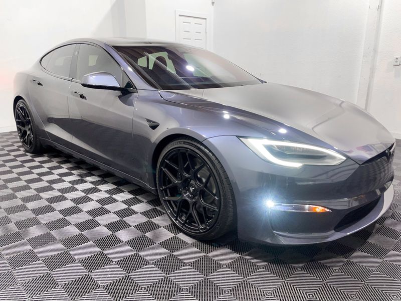 2021 Tesla Model S Plaid photo 2