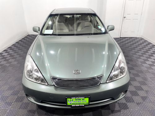 2005 Lexus ES 330 Base Lower Image 1