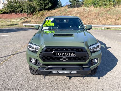 2022 Toyota Tacoma TRD Sport Double Cab Lower Image 1
