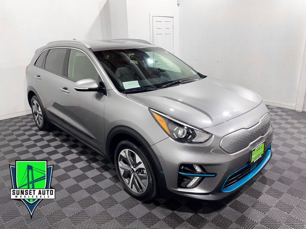 2022 Kia Niro EX's photo