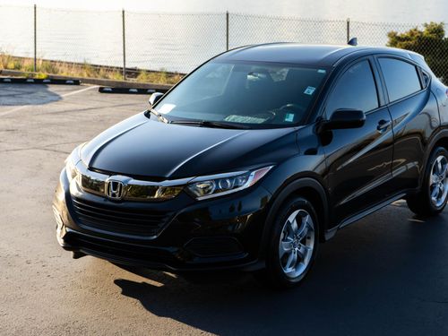 2022 Honda HR-V LX Crossover Lower Image 2