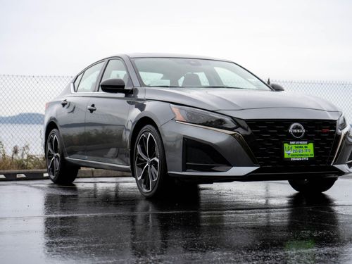 2024 Nissan Altima 2.5 SR Lower Image 1