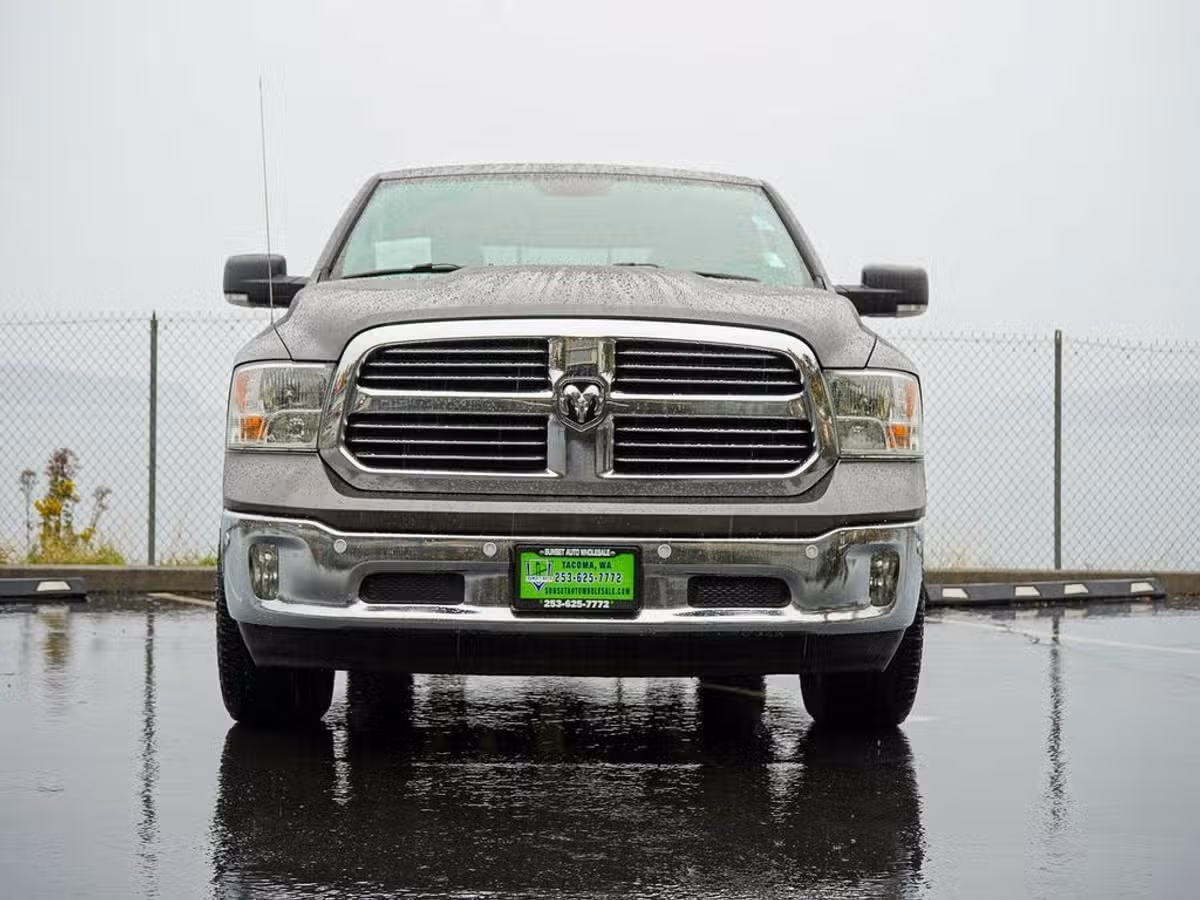 2018 Ram 1500 Big Horn Crew Cab Image 9