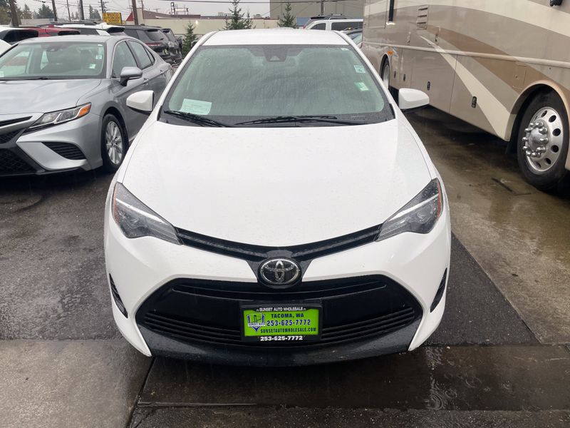 2017 Toyota Corolla LE Upper Image 2