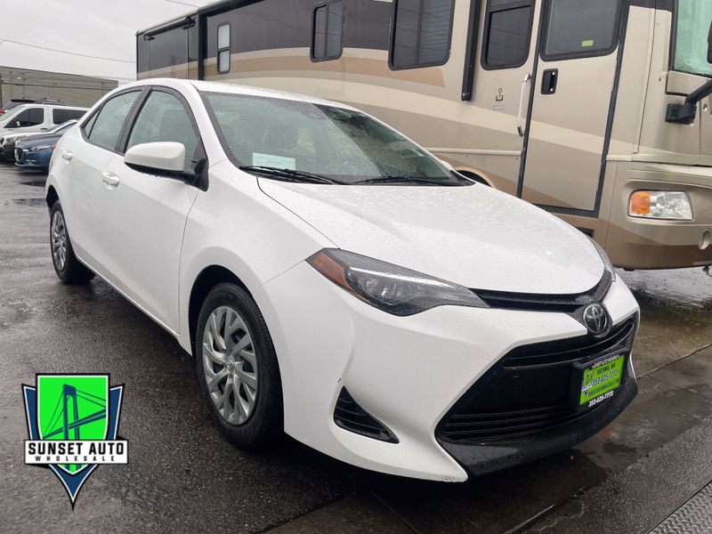 2017 Toyota Corolla LE Upper Image 1