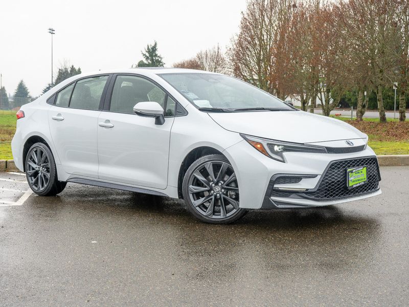2024 Toyota Corolla Hybrid SE Upper Image 2