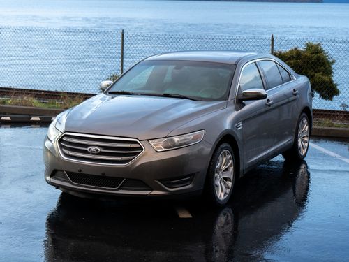2013 Ford Taurus Limited Lower Image 3