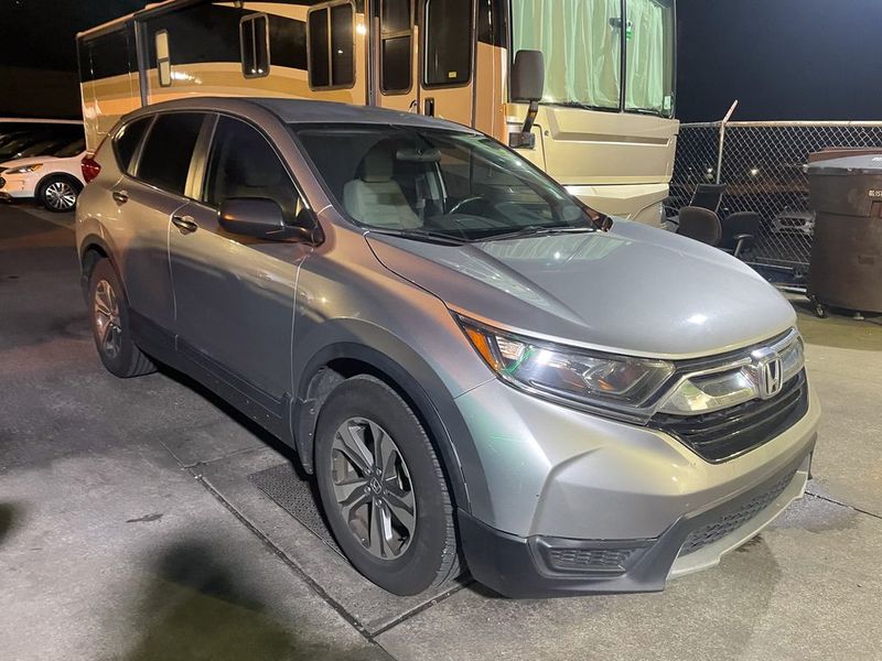 2017 Honda CR-V LX photo 2