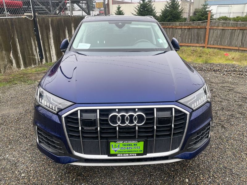2024 Audi Q7 quattro Premium Plus 55 TFSI Upper Image 2