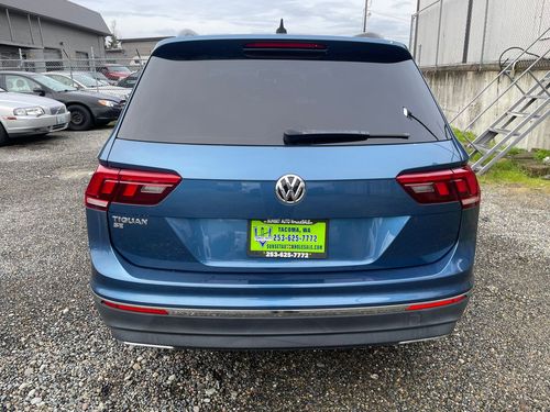 2020 Volkswagen Tiguan SE Lower Image 3