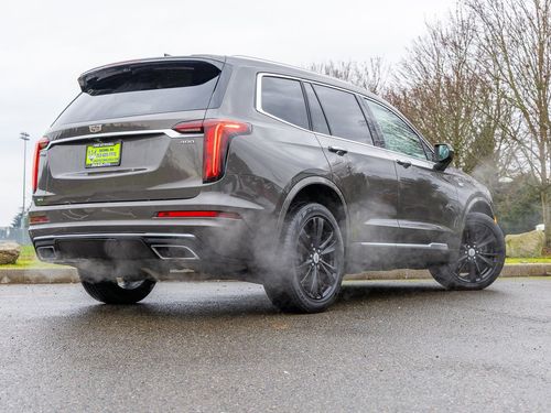 2020 Cadillac XT6 Premium Luxury Lower Image 2