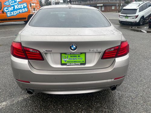 2013 BMW 5 Series 535i xDrive Lower Image 3