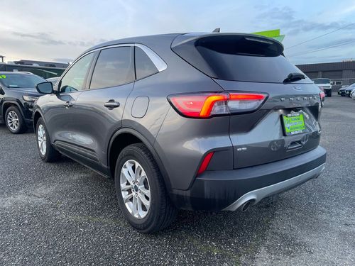 2022 Ford Escape Hybrid SE Lower Image 2