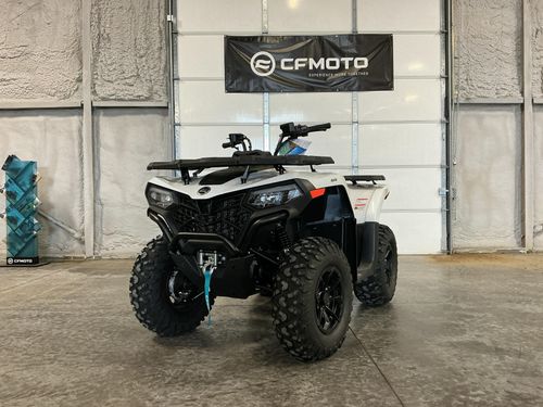 CFM000810 - 2025 CFMOTO CFORCE 500