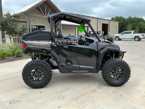 2023 Polaris GENERAL XP 1000 Ultimate Lower Image 3