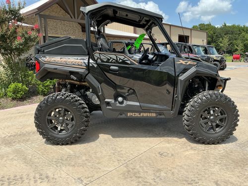 2023 Polaris GENERAL XP 1000 Ultimate Lower Image 3