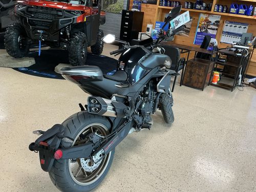 2024 CFMOTO NK 800 Lower Image 3