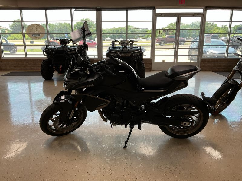 2024 CFMOTO NK 800 Upper Image 2