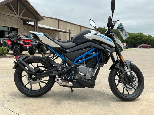2024 CFMOTO NK 300 Lower Image 3