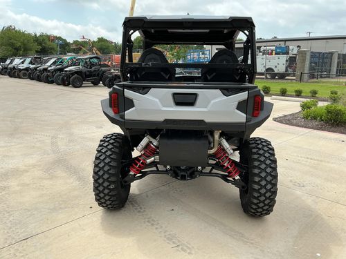 2025 Polaris GENERAL XP 1000 Sport Lower Image 1