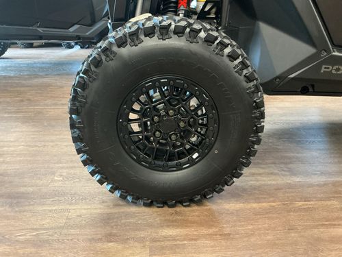 2025 Polaris RZR Pro R 4 Ultimate Lower Image 3