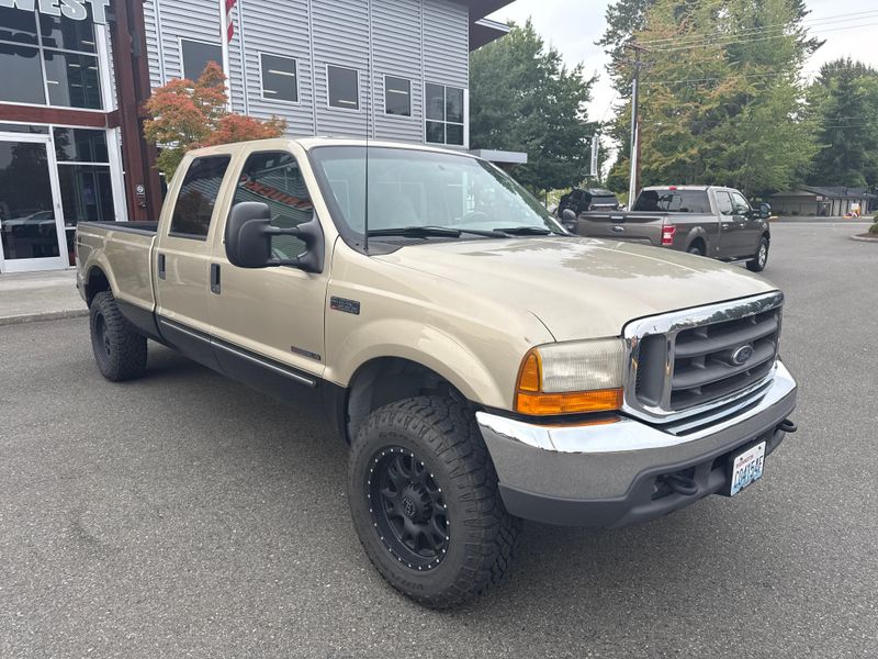 2000 Ford F-350 Super Duty Lariat Crew Cab Upper Image 1