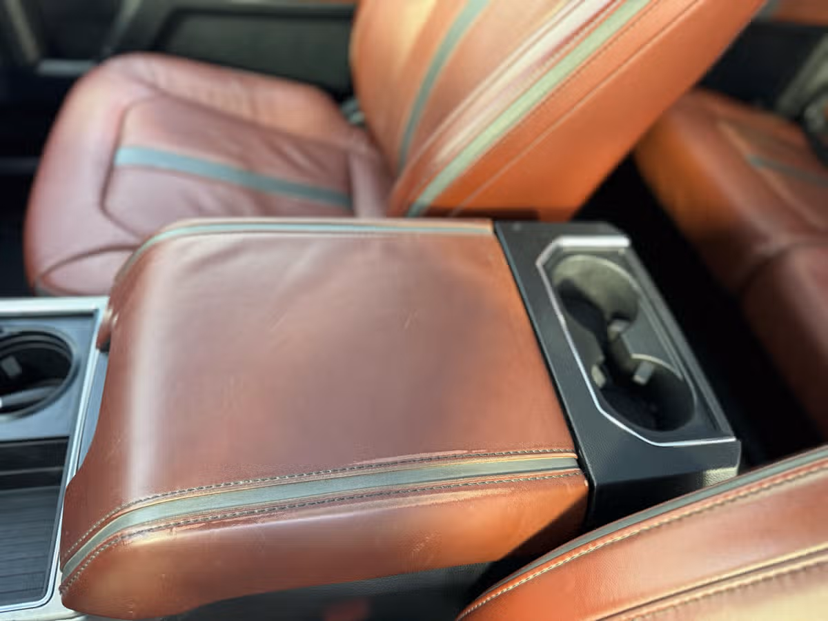2019 Ford F-350 Super Duty Platinum Image 14