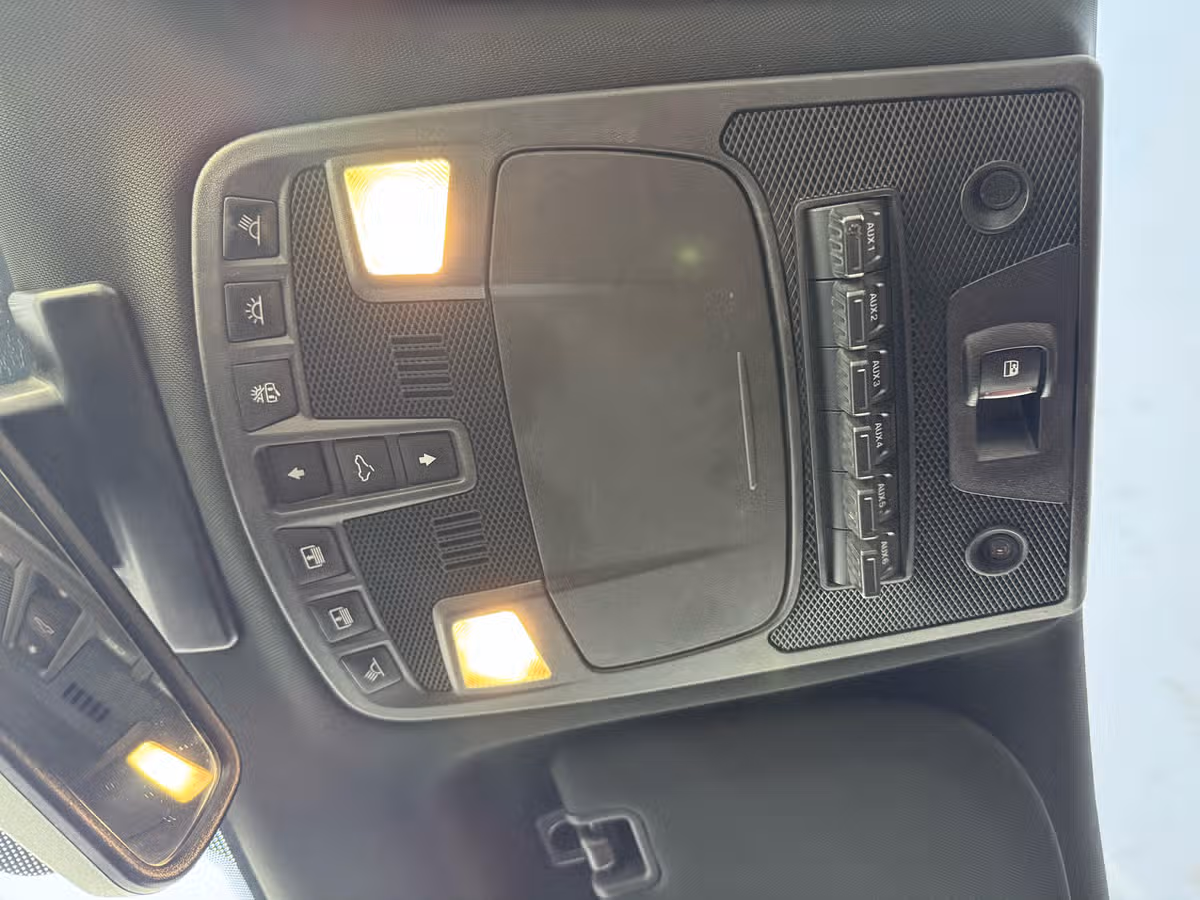 2019 Ford F-350 Super Duty Platinum Image 26