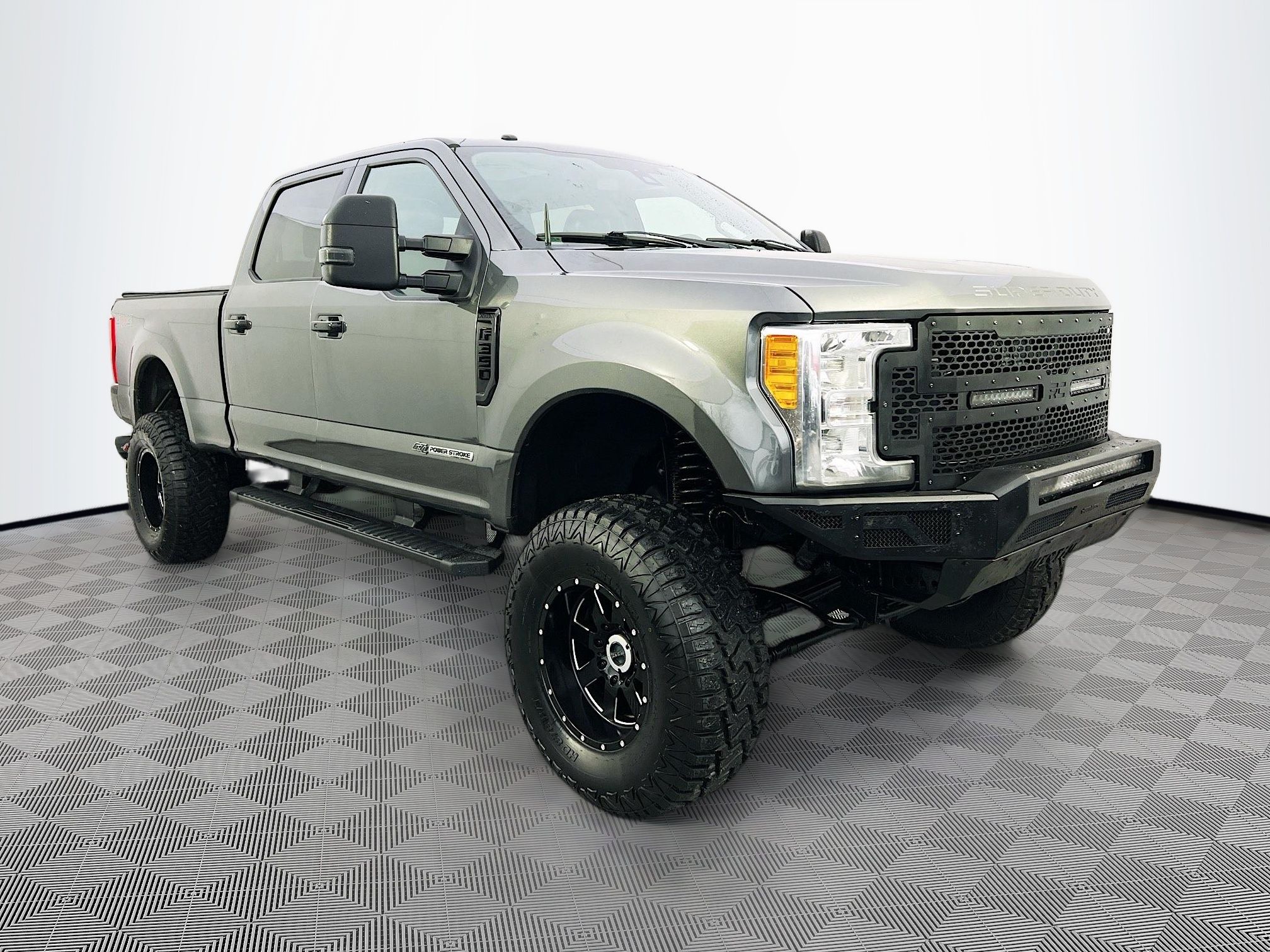 2017 Ford F-350 Lariat 4x4 Crew Cab 6-1/2' Box SRW's photo