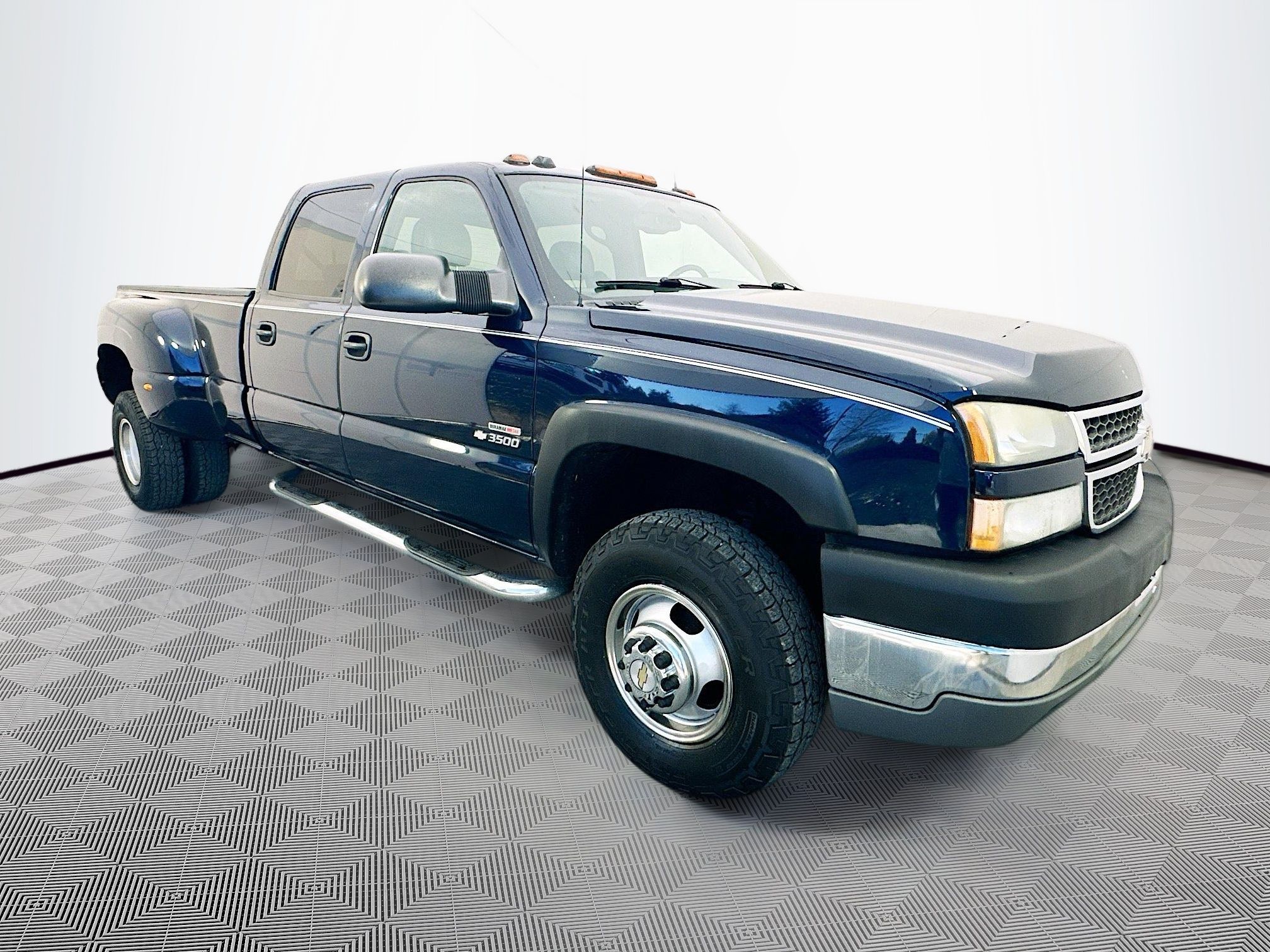 Dark Blue Metallic 2005 Chevrolet Silverado 3500 LT Crew Cab LB DRW 4WD Pickup Truck Four-Wheel Drive Automatic
