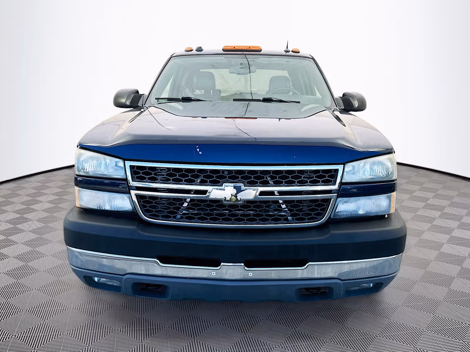 2005 Chevrolet Silverado 3500 LT Duramax 4x4 Upper Image 2