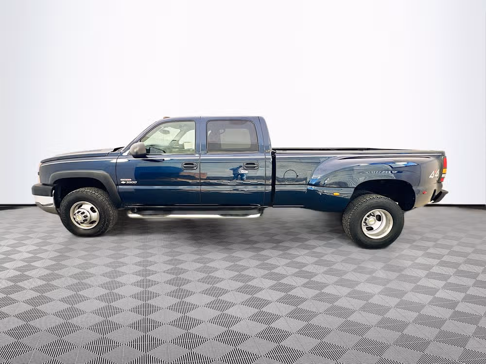 2005 Chevrolet Silverado 3500 LT Duramax 4x4 Image 4