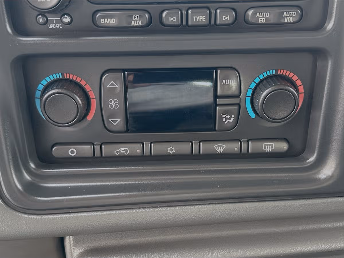 2005 Chevrolet Silverado 3500 LT Duramax 4x4 Image 15