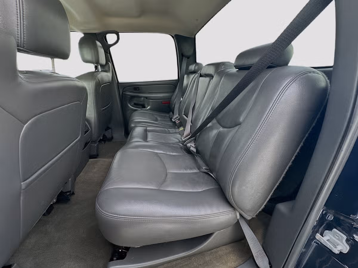 2005 Chevrolet Silverado 3500 LT Duramax 4x4 Image 20