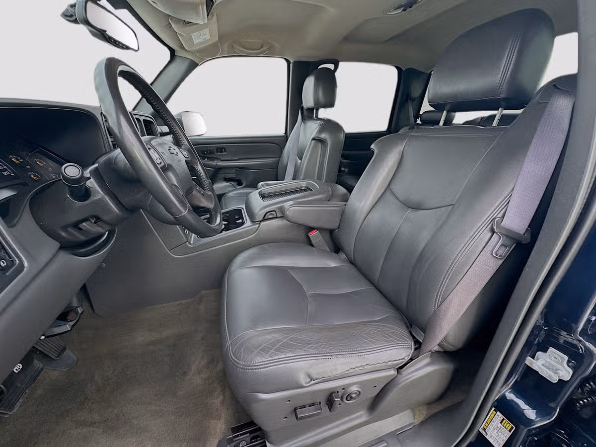 2005 Chevrolet Silverado 3500 LT Duramax 4x4 Image 11