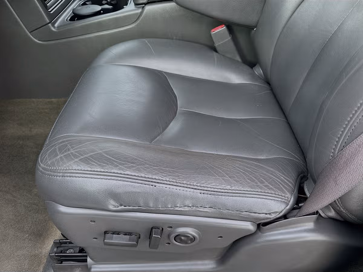2005 Chevrolet Silverado 3500 LT Duramax 4x4 Image 18